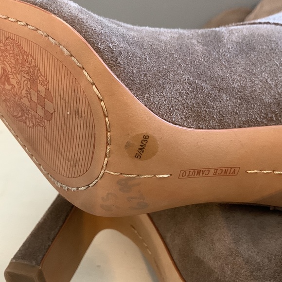 Vince camuto side fringed never worn boots 5 1/2 - Picture 8 of 10